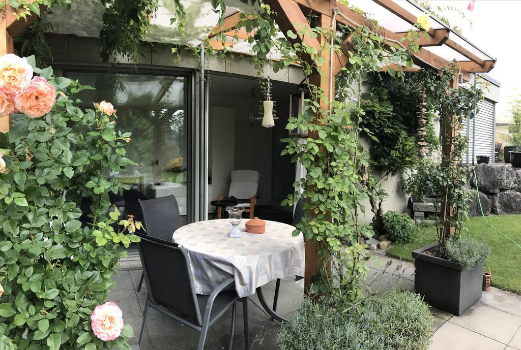 Haus Eleisa Apartment Brunnen Ngoại thất bức ảnh